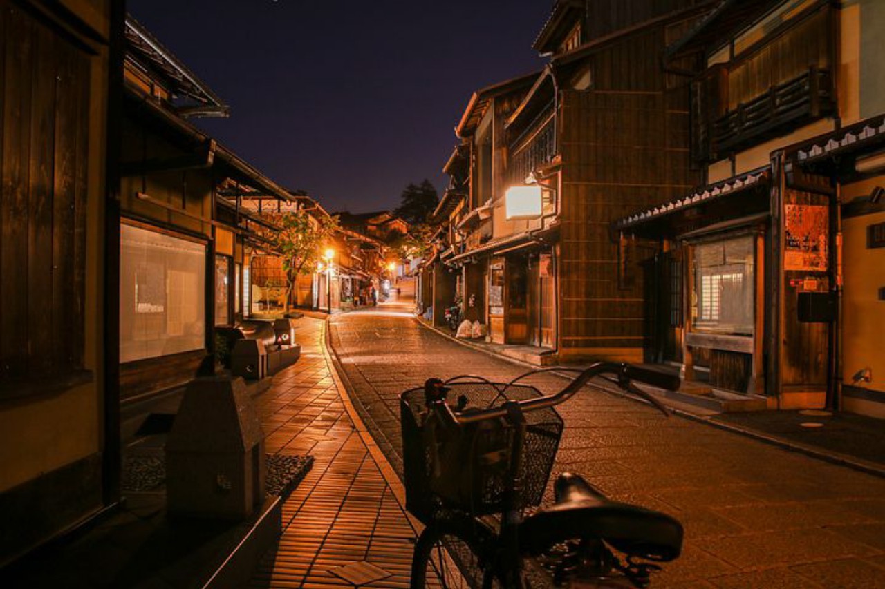 【京都の当たる霊視占いオススメ霊能者・占い師5選】古の土地で人気のある霊能者や今なお残るおまじない