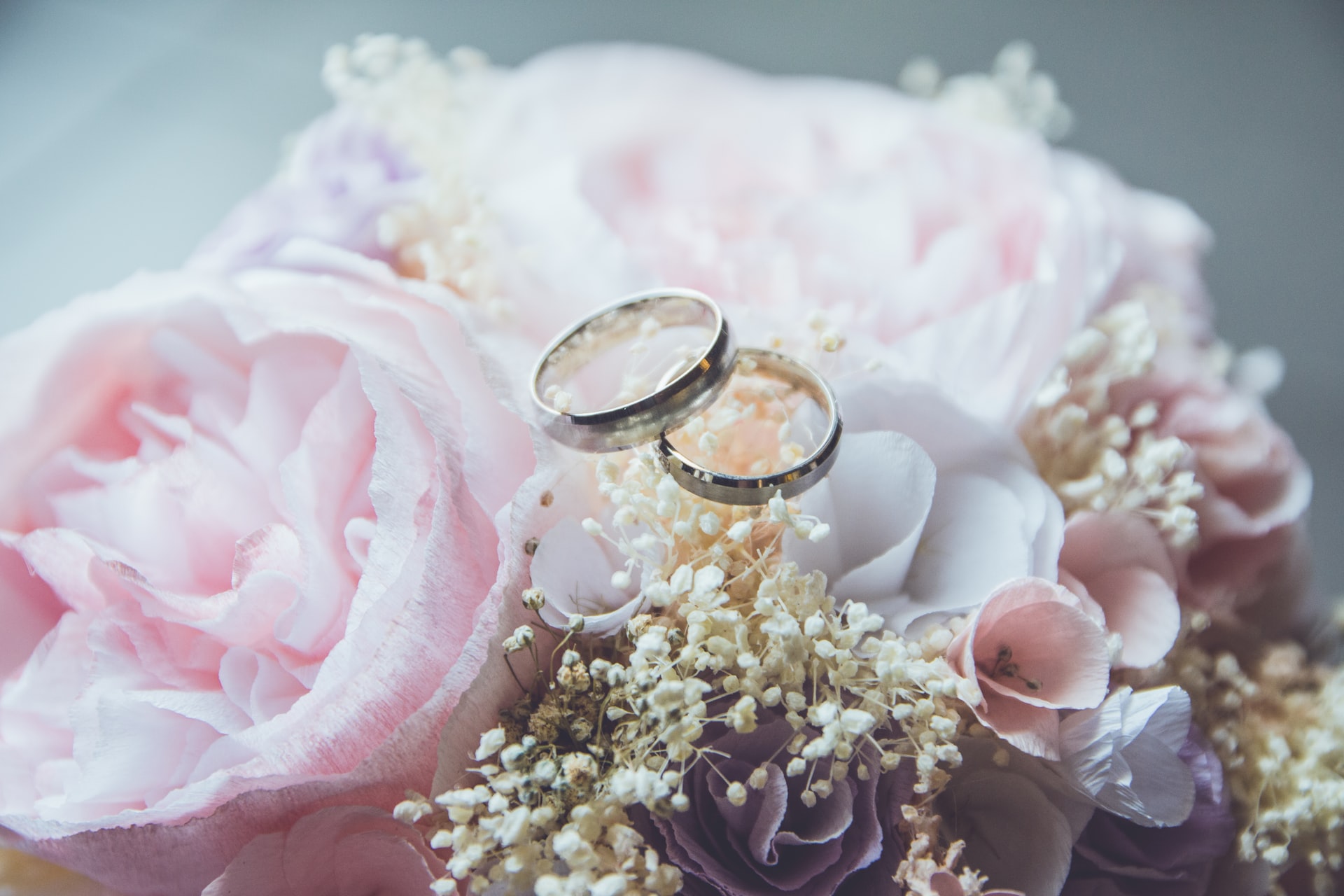 復縁から結婚へ|うまくいくカップルの特徴と成功の秘訣【完全ガイド】